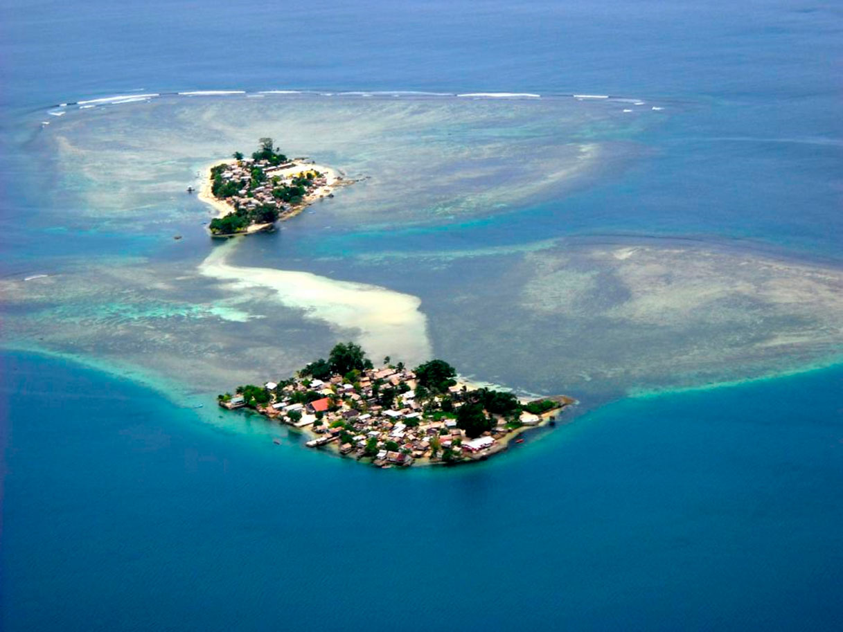 El deshielo de los polos provoca el aumento del nivel del mar. Algunas de las islas Salomón ya no existen a causa del crecimiento de las aguas